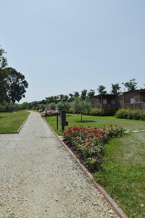 Agriturismo Tenuta San Leone Valeggio sul Mincio Exterior foto